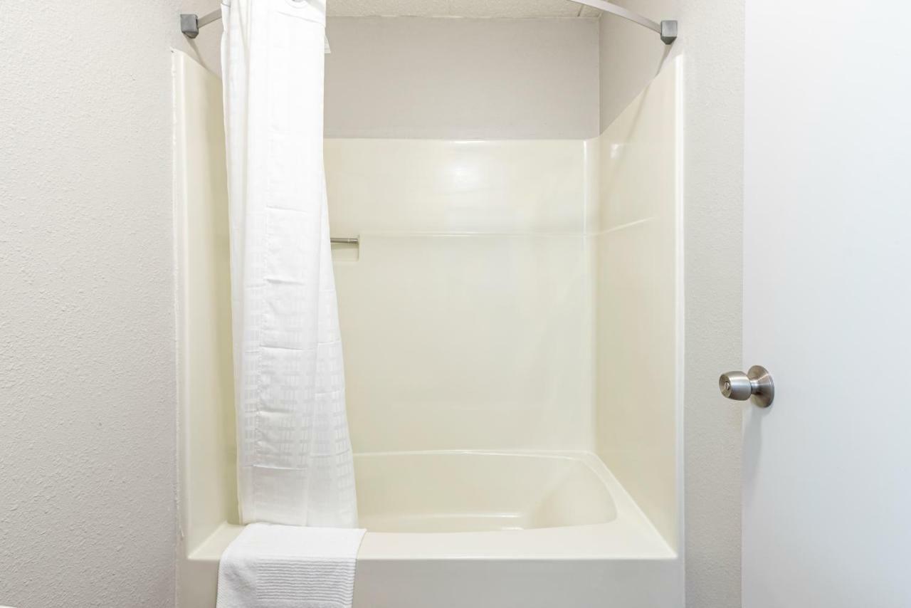 Americas Best Value Inn Колумбус Экстерьер фото